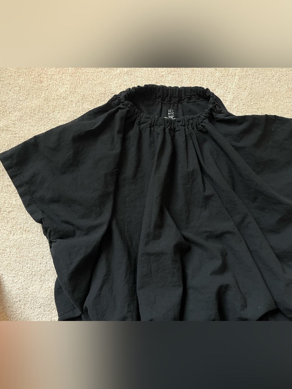 Black Elastic Neck Short Sleeve Top